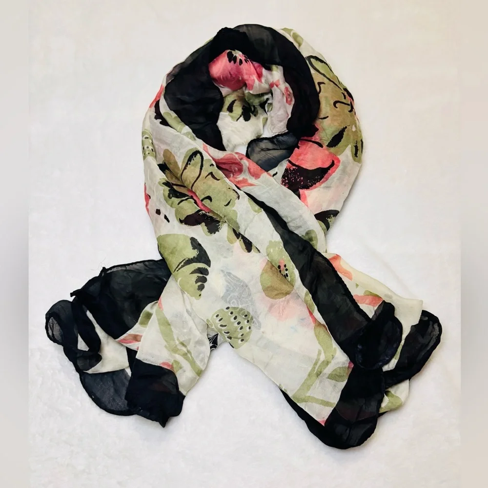 Scarf Vintage Floral Print Scarf with Black Border - Picture 4 of 7